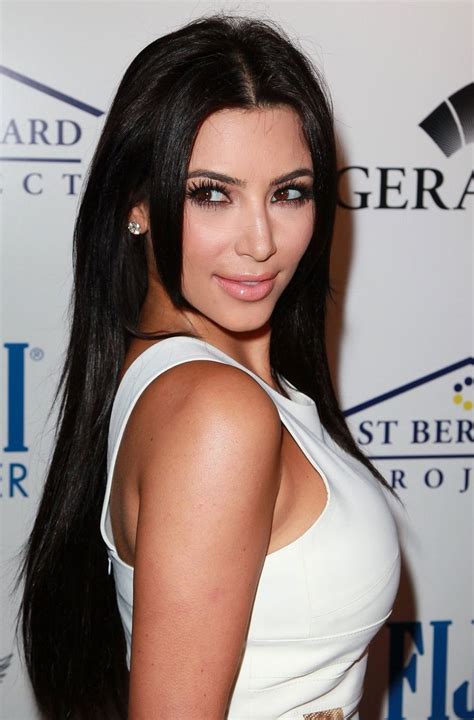 breast size of kim kardashian|Kim Kardashian Measurements, Figure, Physique.